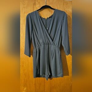 Forever 21 womens 3/4 sleeve romper green